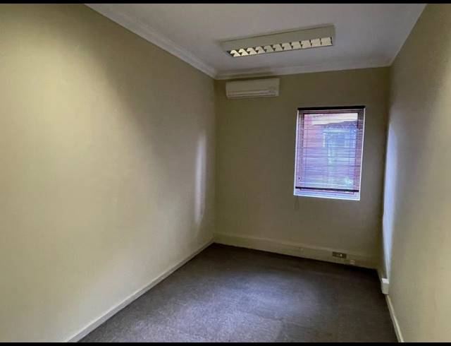 BUSINESS PROPERTY TO RENT IN DIE HOEWES